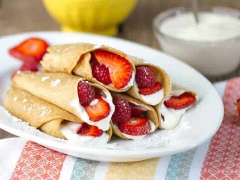 Crêpes au yaourt et fruits rouges