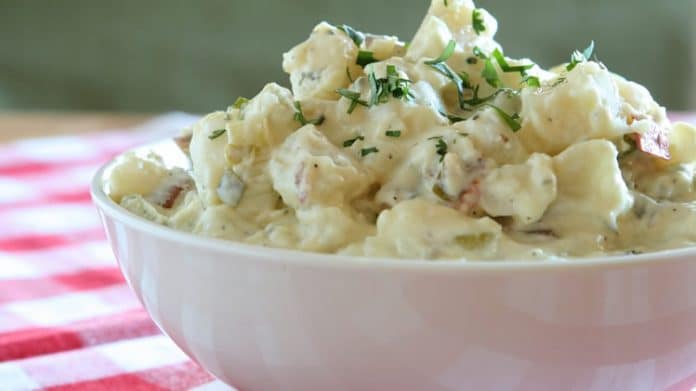 Cuisson de pommes de terre à la vapeur