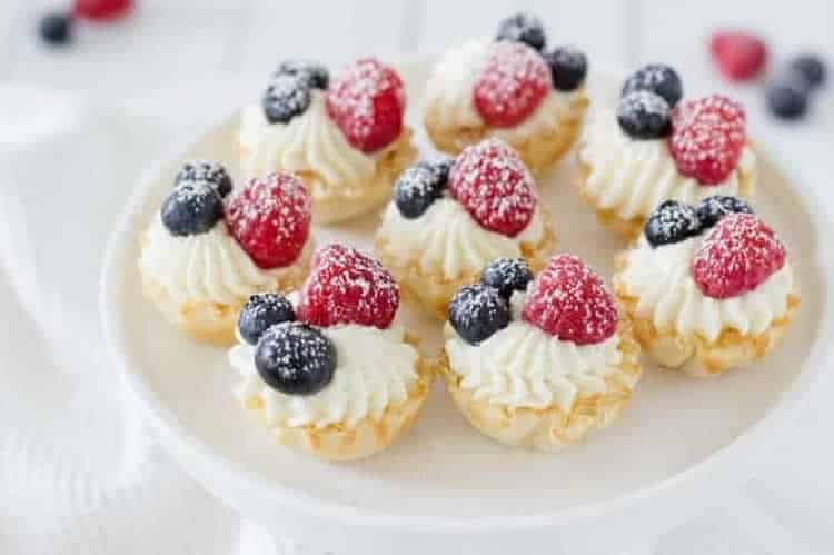 Petit gâteau dessert à la crème