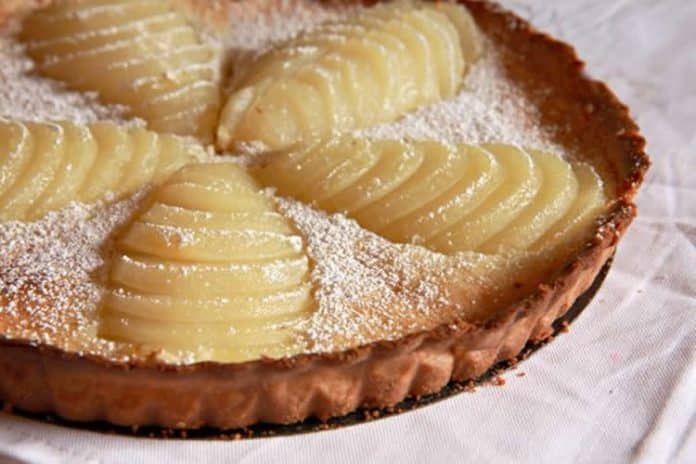 Tarte amandine aux poires