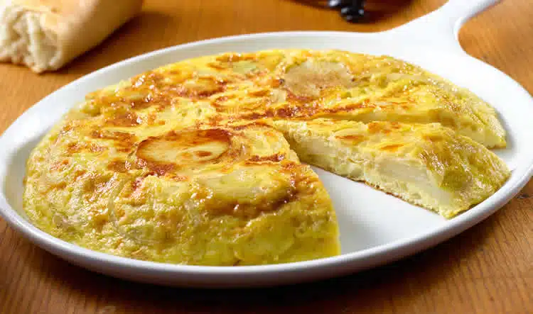 Tortilla de pommes de terre espagnole