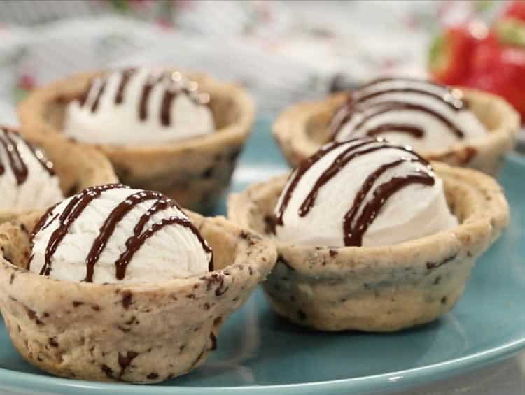 Biscuits aux chocolat et glace de vanille