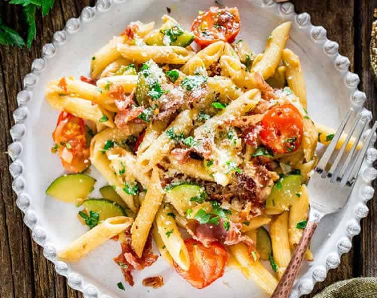 Penne aux courgette et tomates au cookeo