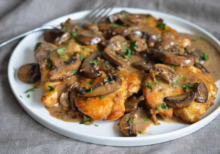 Poulet aux champignons vin et crème