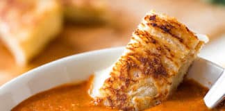 Soupe de tomates au ail et basilic