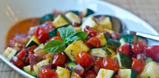 Poêlée de courgettes et tomates