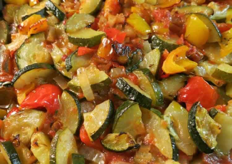 Poêlée de courgettes poivrons et tomates