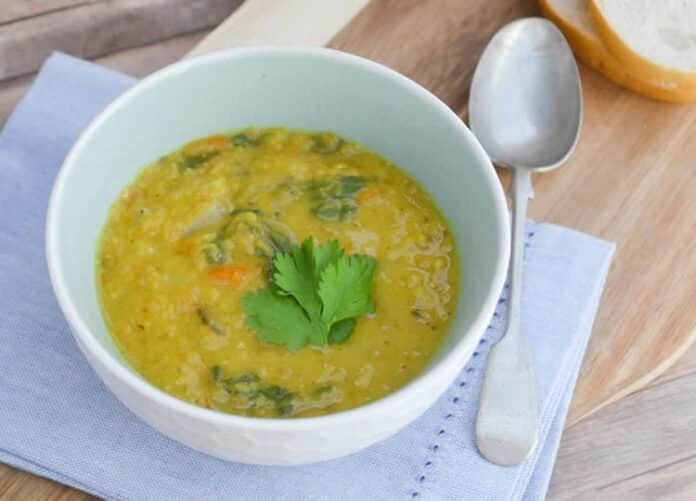 Soupe de lentilles carottes et épinards