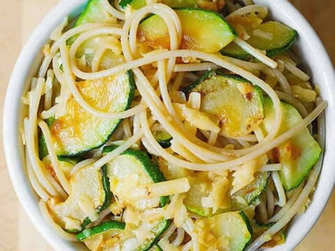 Spaghetti aux courgettes et parmesan