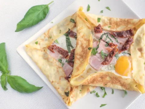 crêpes aux oeufs et jambon au four