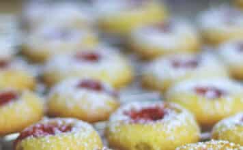 Biscuits à la confiture de fraise