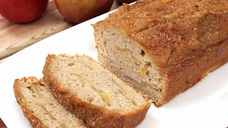 Cake aux pommes caramélisées