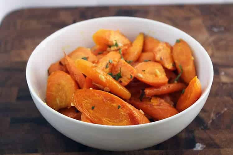 Carottes aux oignons et ail au cookeo