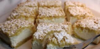 Gâteau avec 2 pots de yaourt facile