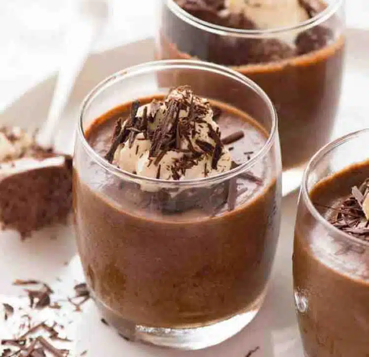 Mousse au chocolat en verrines