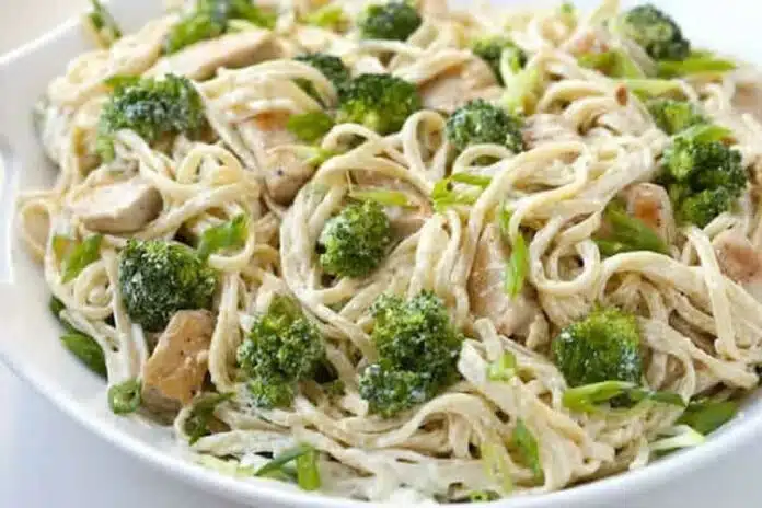 Spaghettis poulet et brocoli au cookeo
