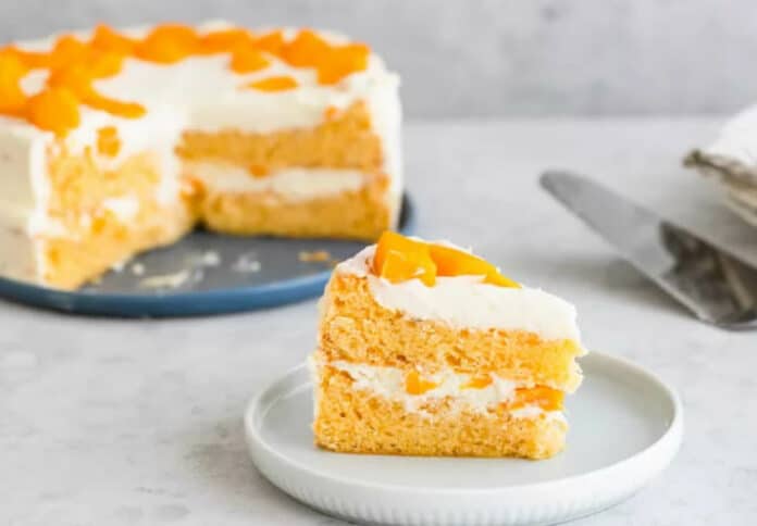Gâteau à la crème et à la mangue