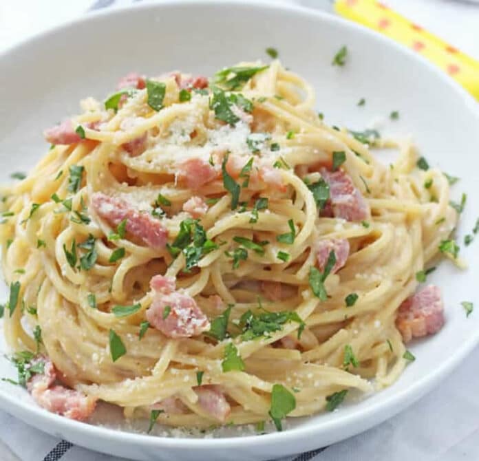 Spaghettis aux bacon et crème au cookeo