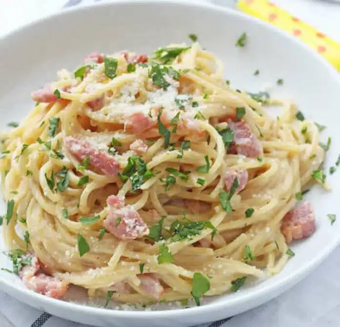 Spaghettis aux bacon et crème au cookeo