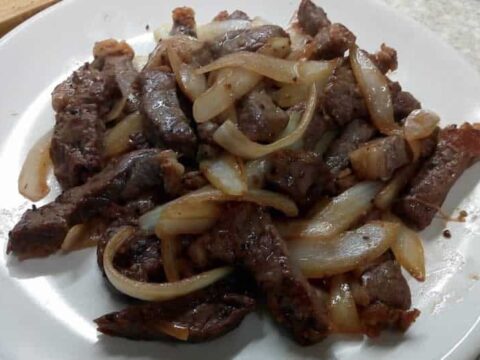 Emincé de boeuf aux oignons au cookeo