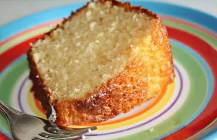 Gâteau au yaourt et noix de coco