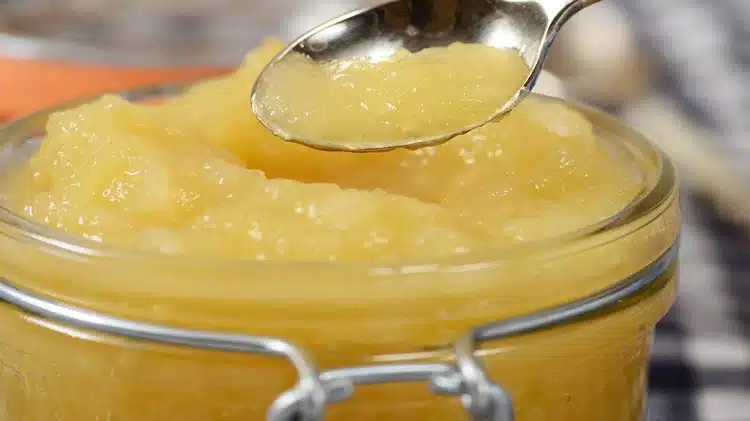 Compote de pommes classique