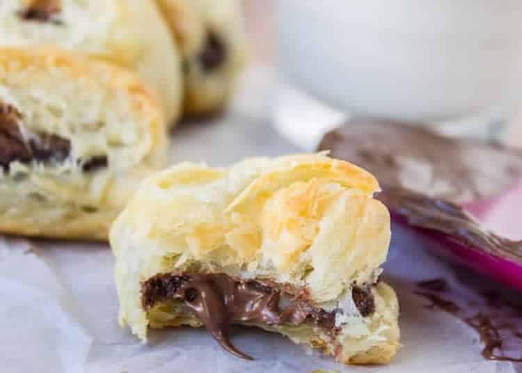 Gâteau fourré au chocolat nutella