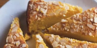 Gâteau moelleux aux pommes et aux amandes
