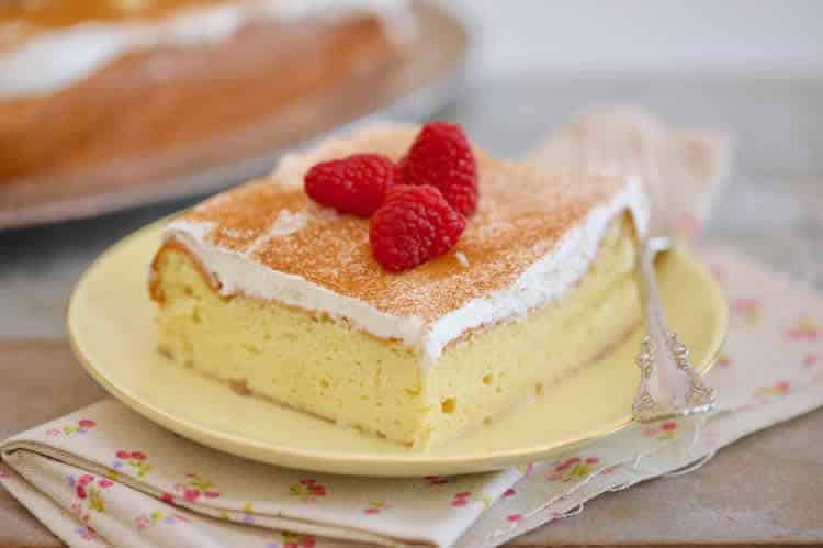 Gâteau moelleux facile au lait