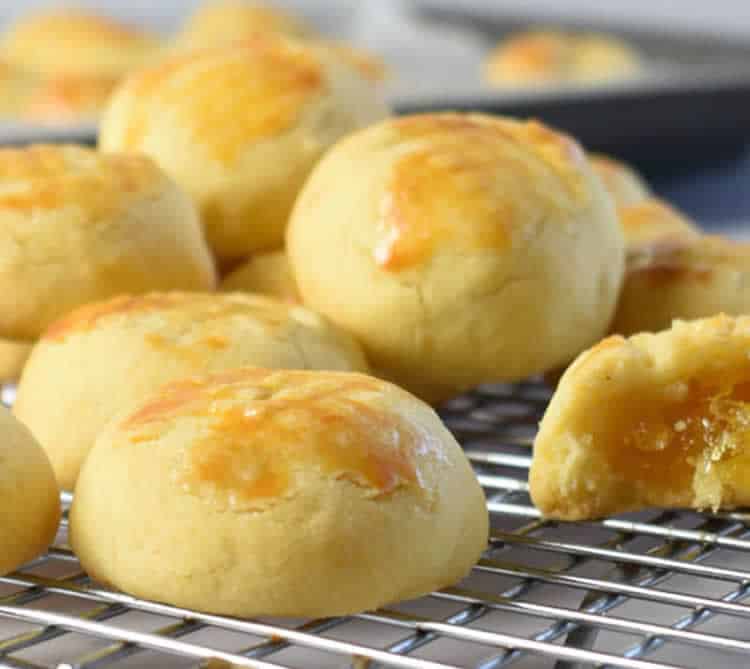 Petits gâteaux avec purée ananas