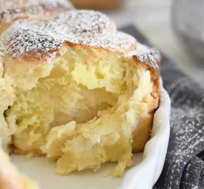 Mini brioches à la crème pâtissière