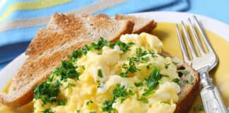 Omelette aux fines herbes au cookeo