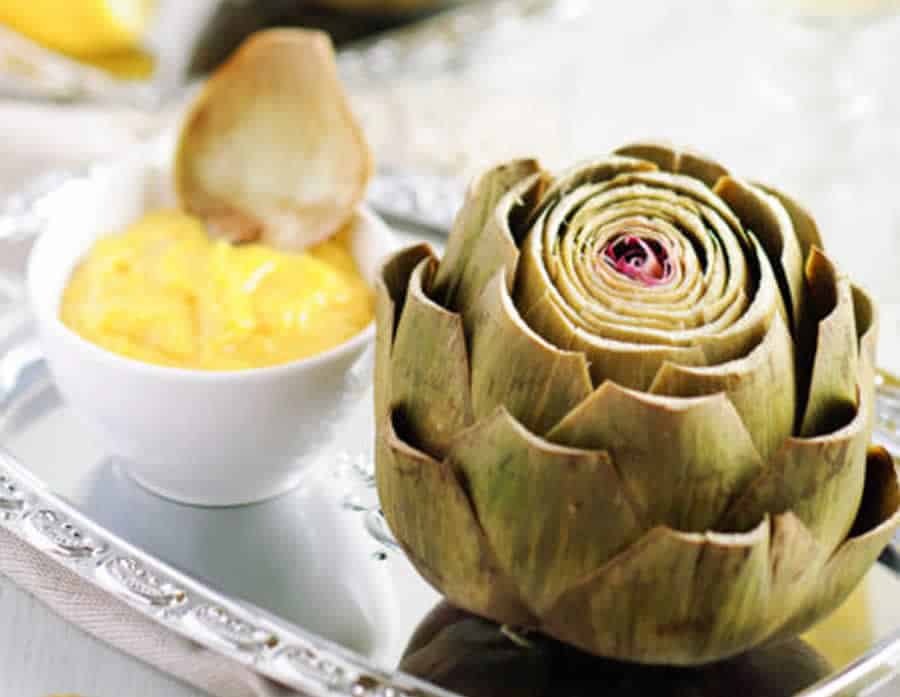 Artichauts à la sauce moutarde