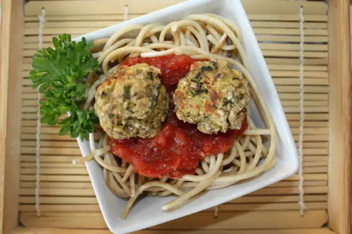 Boulettes de courgettes et haricots au four