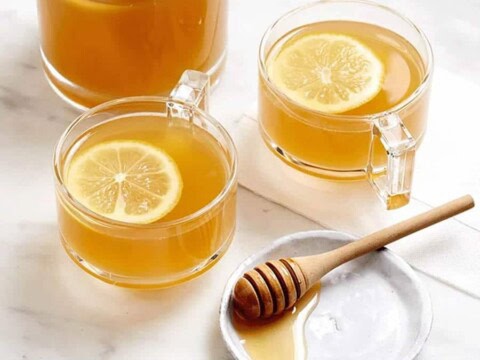 Infusion de citron et de camomille