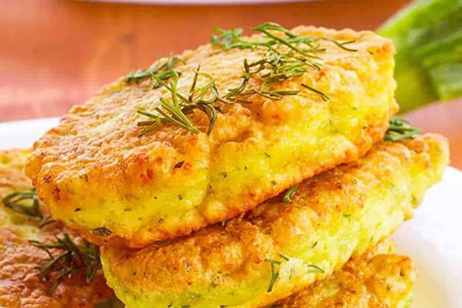 Mini galettes aux courgettes et jambon