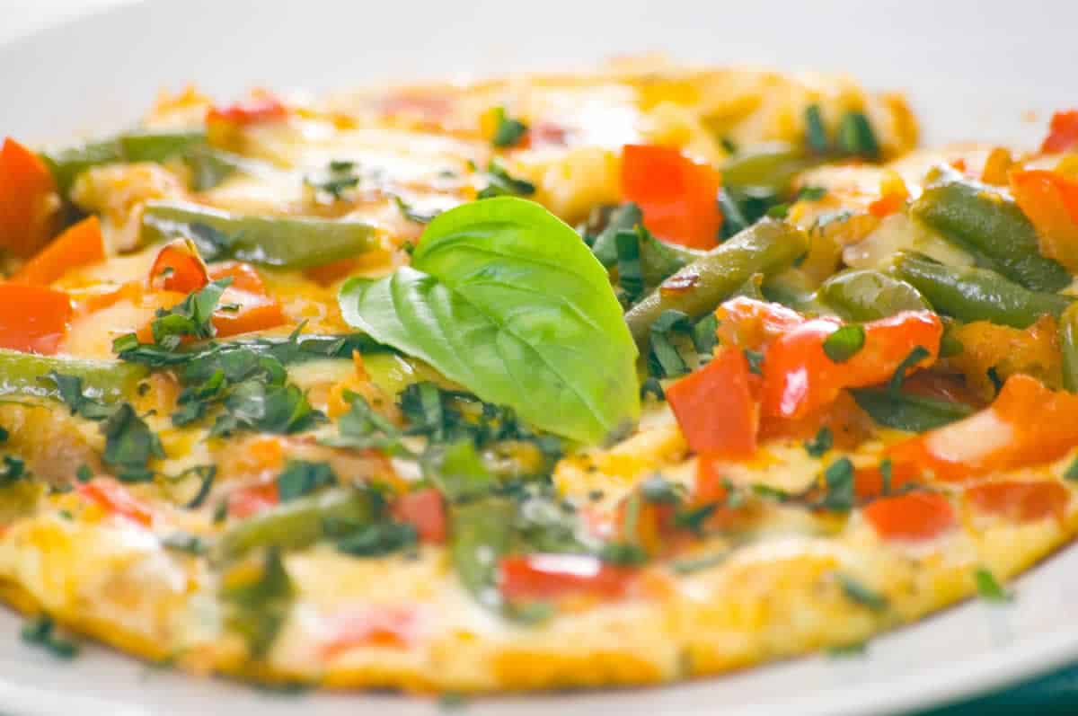 Pizza au saumon et asperges