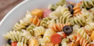 Salade de pâtes froide à la vinaigrette