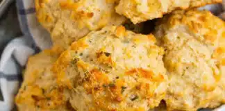 Biscuits au fromage et aux fines herbes