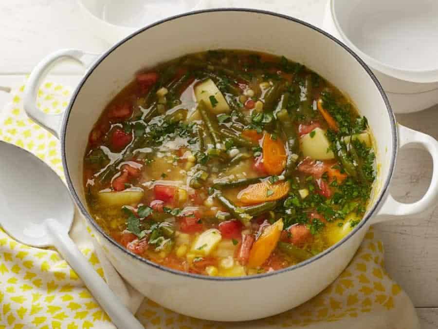 Soupe de légumes traditionnelle