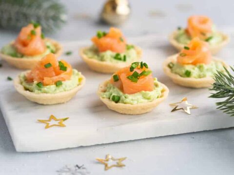 aperitif-d-avocat-et-saumon-fume