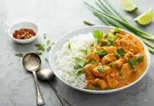 Emincé de dinde au curry et crème