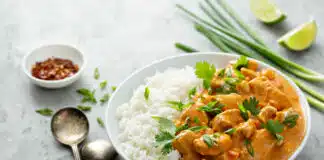 Emincé de dinde au curry et crème