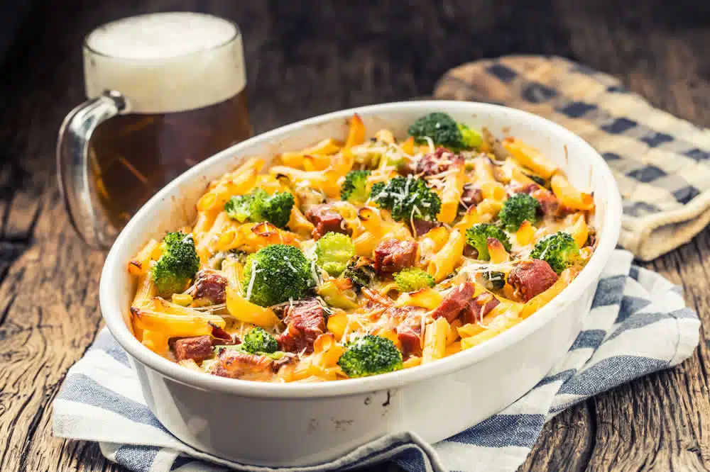 Gratin des pâtes au brocoli et saucisse