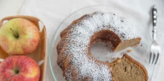 Apple cake