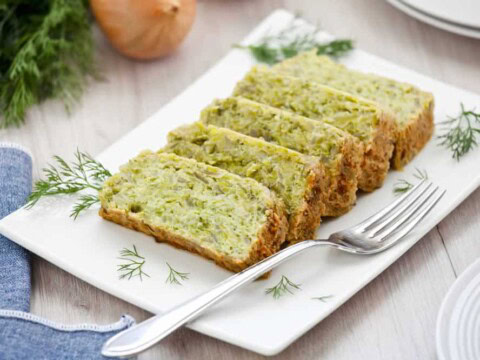 Gâteau sucré aux courgettes