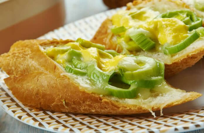 Omelette aux poireaux