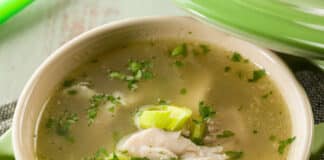 Soupe au poulet et aux poireaux au cookeo
