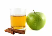 Eau détox à la pomme et à la cannelle