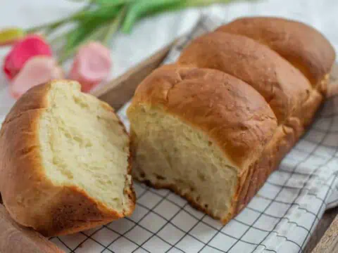 Comment faire une brioche filante et moelleuse